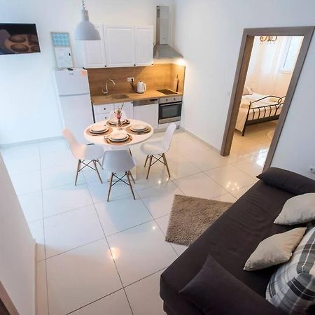 Apartman M&S 1 Kali, Otok Ugljan Apartment Ngoại thất bức ảnh